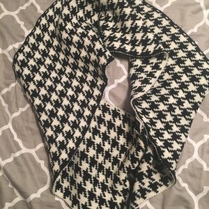 Black and white infinity scarf